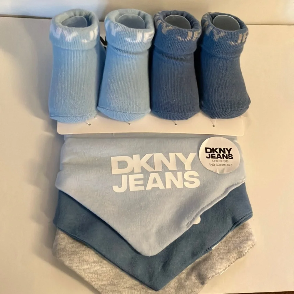 Dkny Blue and Gray Casual Bib and Socks‎ Set